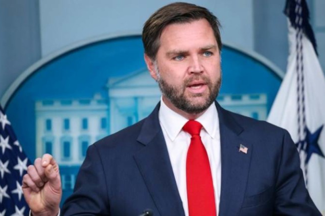 Джей Ди Ванс: САЩ повече иска сделка, отколкото сваляне на властта в Иран